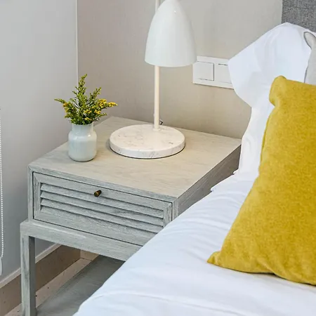 Modern Cabopino